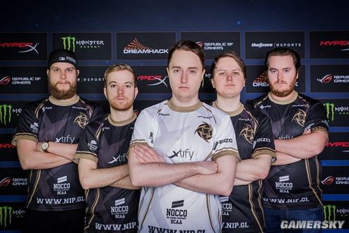 你这手牌其实早该弃（这手牌，早弃为上）